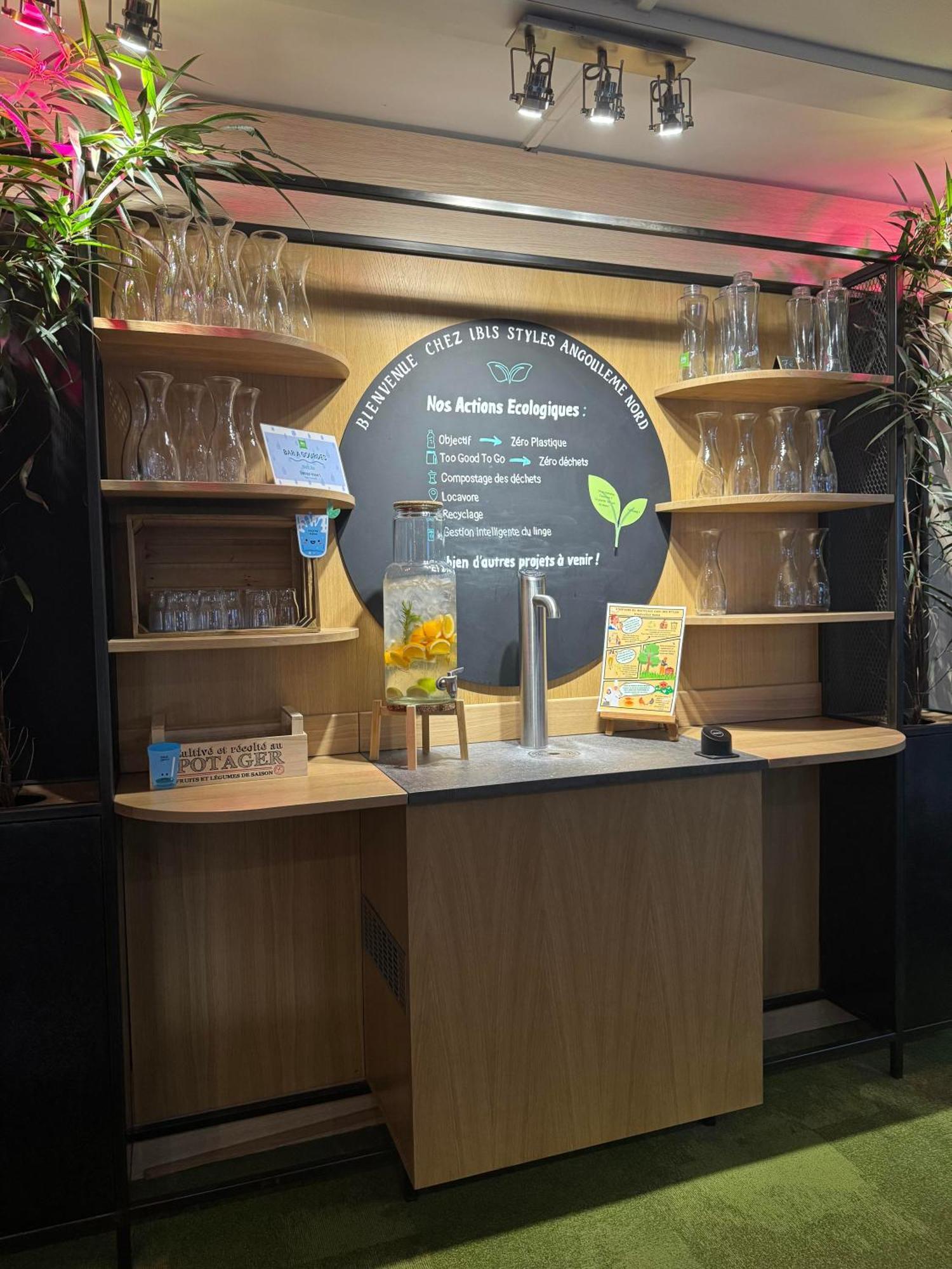 Ibis Styles Angouleme Nord - Hotel Restaurant Champniers  Exteriör bild